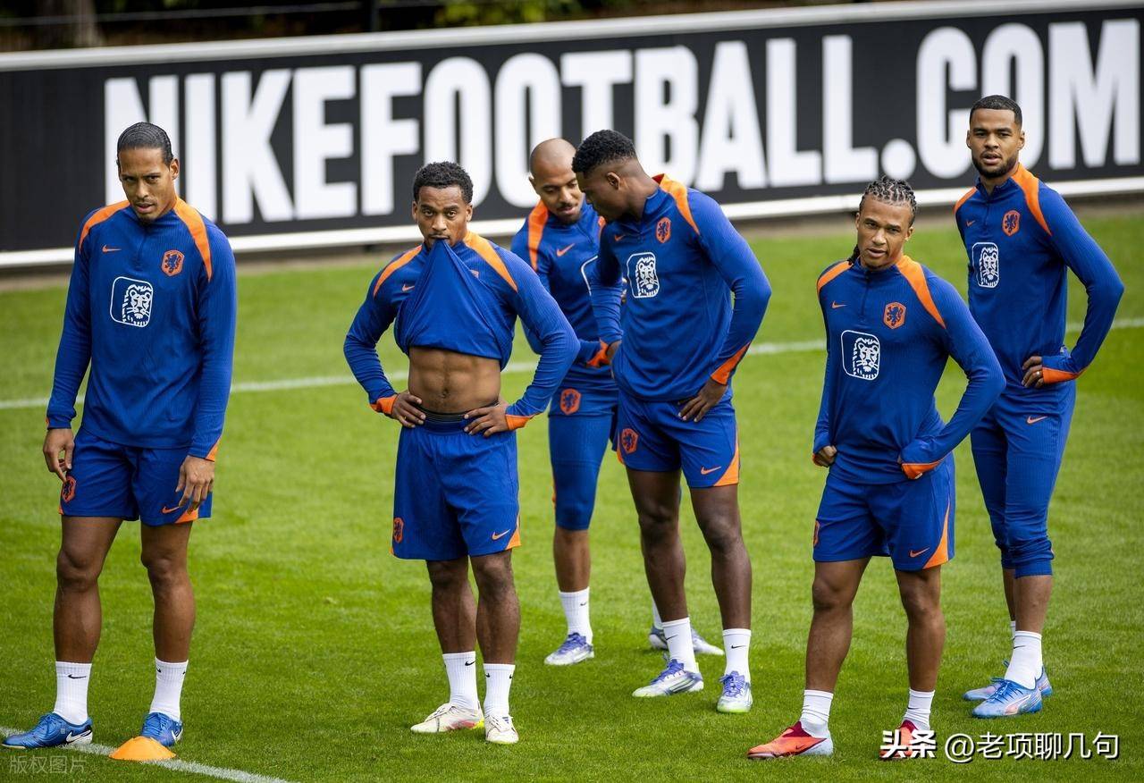 包含荷兰主场失利,欧洲预选赛形势已然紧迫的词条 包含荷兰主场失利,欧洲预选赛形势已然紧迫的词条