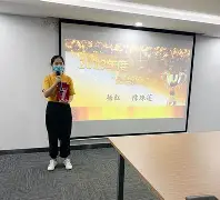 篮球传奇现身荣誉颁奖典礼，领奖感言感人至深(篮球颁奖致辞)